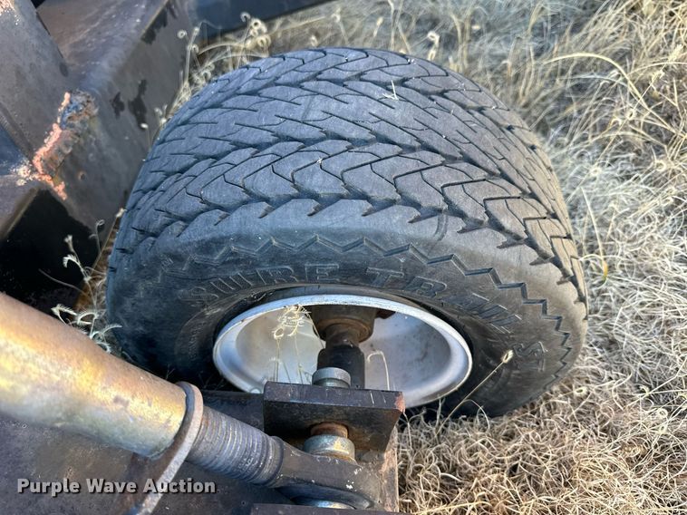 image for item NS9113 1984 Oshkosh WT2206  dump truck