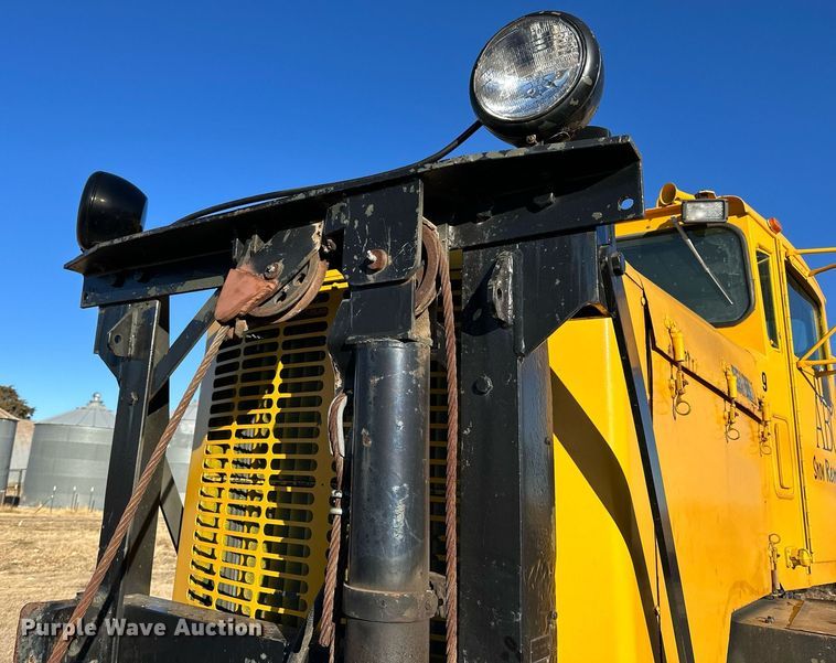 image for item NS9113 1984 Oshkosh WT2206  dump truck