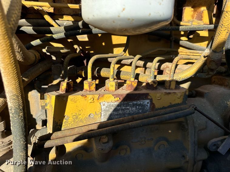 image for item NS9113 1984 Oshkosh WT2206  dump truck