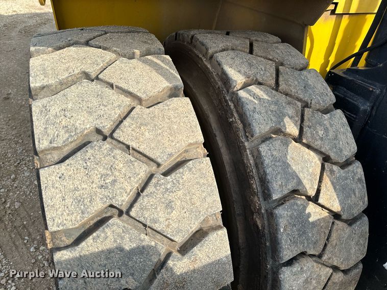 image for item NX9983 2008 Yale GP360EB  forklift