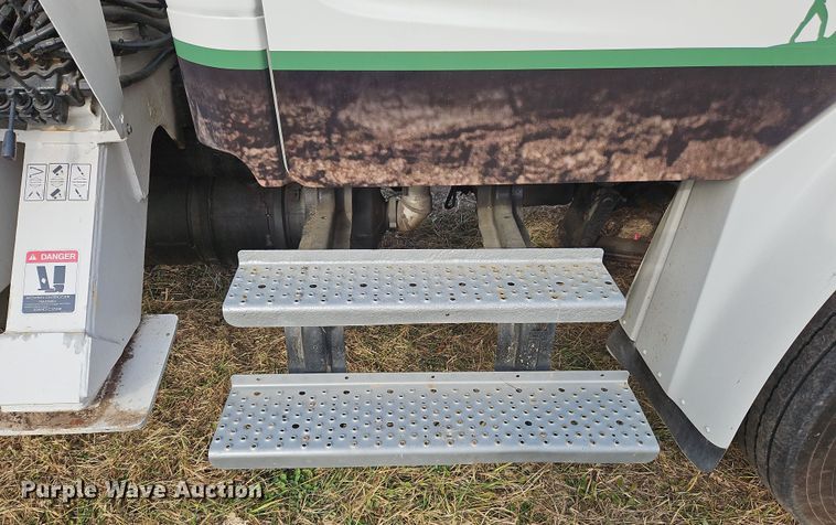 image for item NZ9110 2012 Freightliner M2106  forestry bucket truck