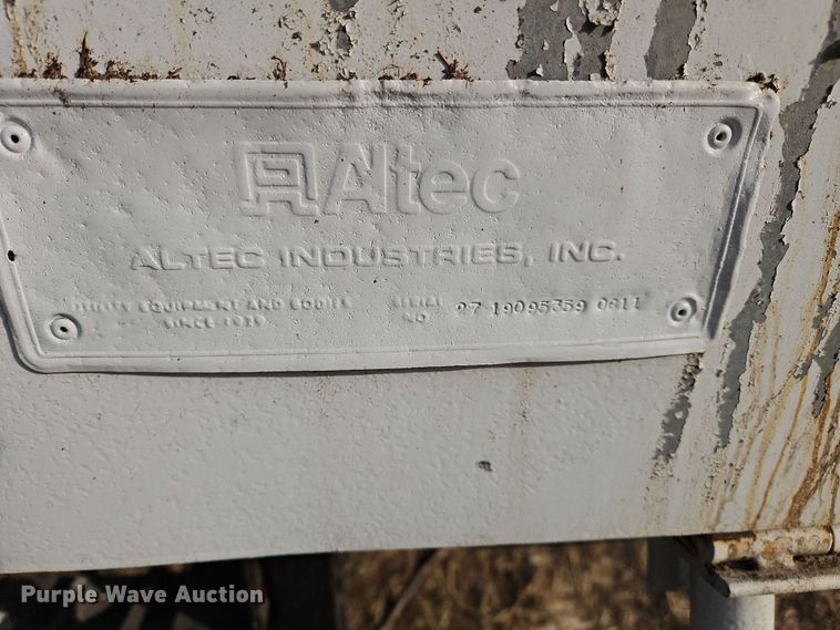 image for item NZ9110 2012 Freightliner M2106  forestry bucket truck