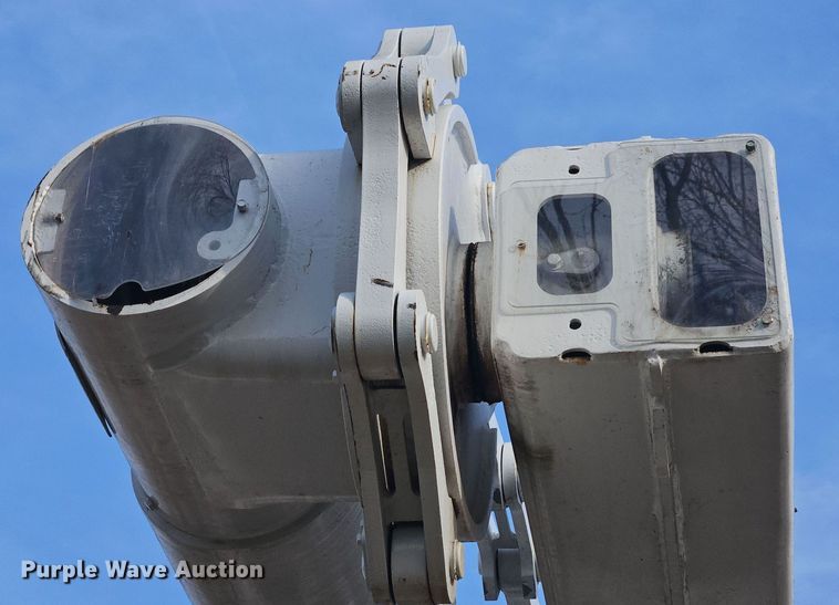 image for item NZ9110 2012 Freightliner M2106  forestry bucket truck