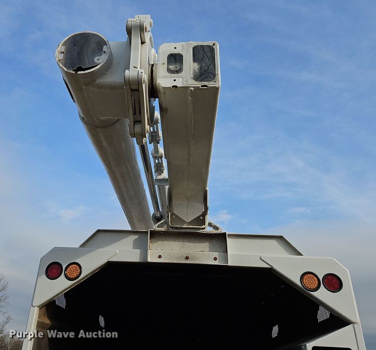 image for item NZ9110 2012 Freightliner M2106  forestry bucket truck