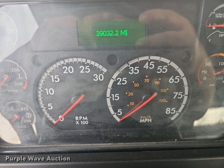 image for item NZ9110 2012 Freightliner M2106  forestry bucket truck