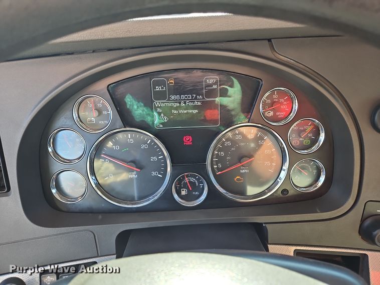 image for item NZ9113 2018 Kenworth T880  dump truck