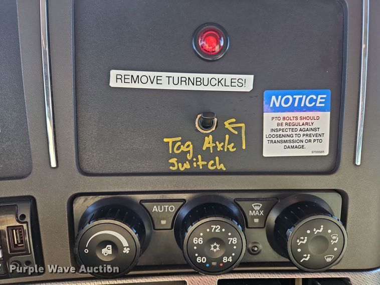 image for item NZ9113 2018 Kenworth T880  dump truck