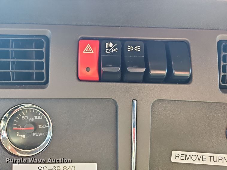 image for item NZ9113 2018 Kenworth T880  dump truck