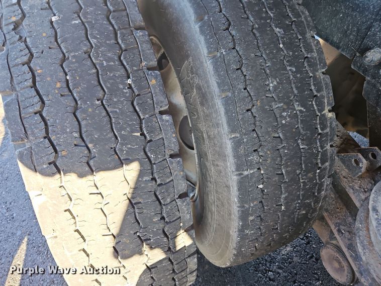 image for item NZ9113 2018 Kenworth T880  dump truck