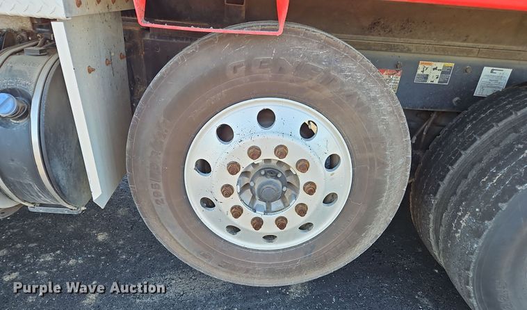 image for item NZ9113 2018 Kenworth T880  dump truck