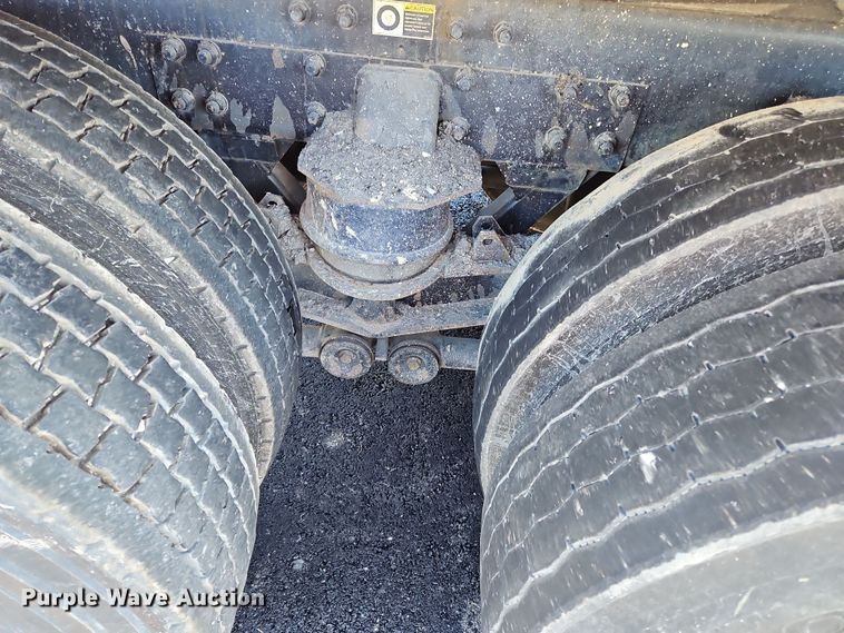 image for item NZ9114 2018 Kenworth T880  dump truck