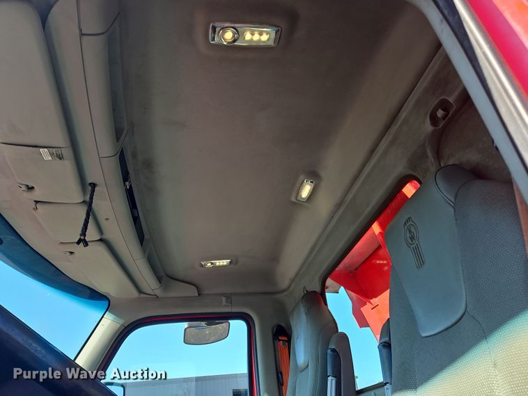 image for item NZ9114 2018 Kenworth T880  dump truck