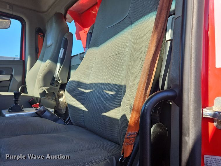 image for item NZ9114 2018 Kenworth T880  dump truck