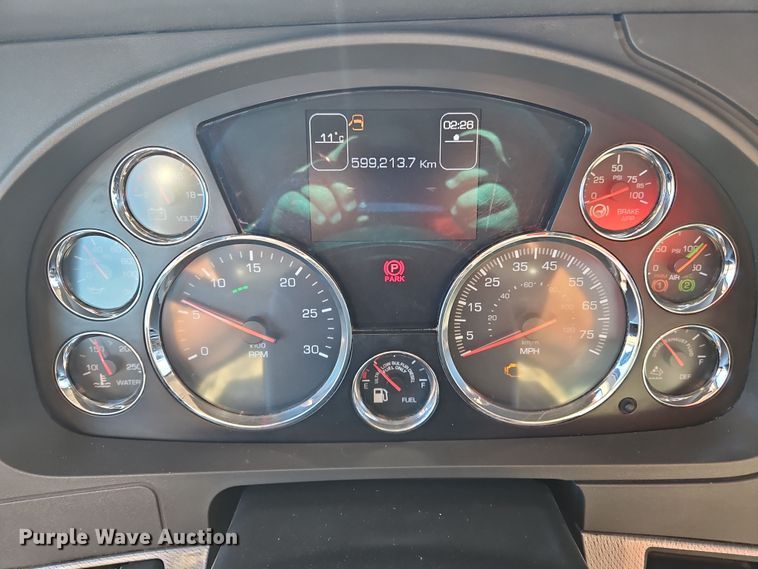 image for item NZ9114 2018 Kenworth T880  dump truck