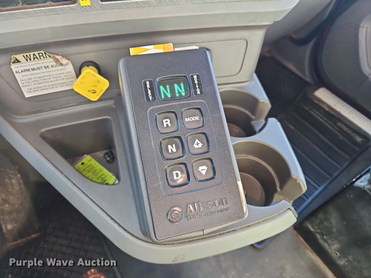 image for item NZ9114 2018 Kenworth T880  dump truck