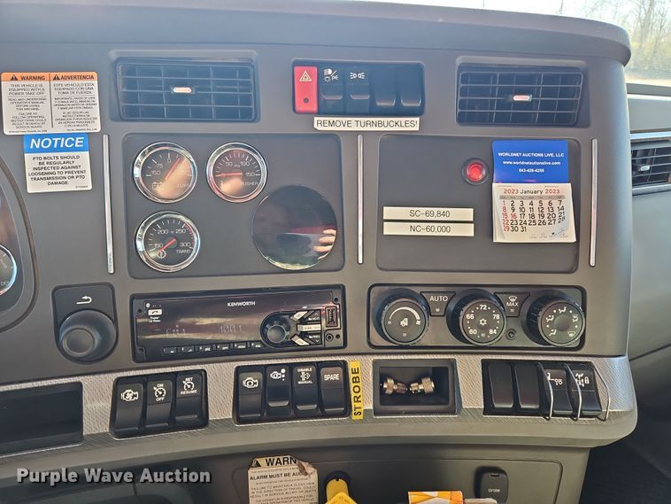 image for item NZ9114 2018 Kenworth T880  dump truck