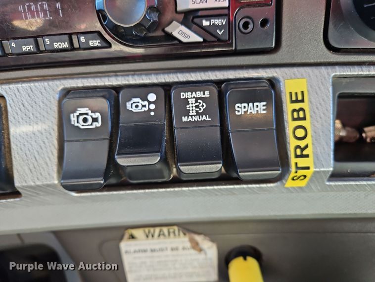 image for item NZ9114 2018 Kenworth T880  dump truck