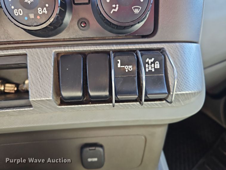 image for item NZ9114 2018 Kenworth T880  dump truck