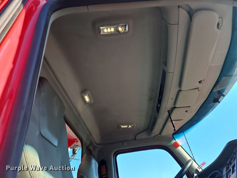 image for item NZ9114 2018 Kenworth T880  dump truck