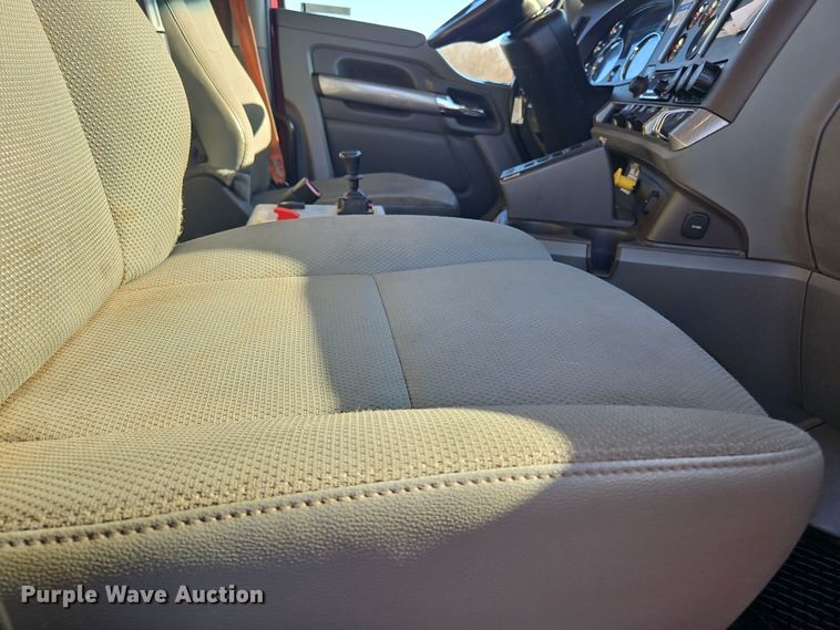 image for item NZ9114 2018 Kenworth T880  dump truck