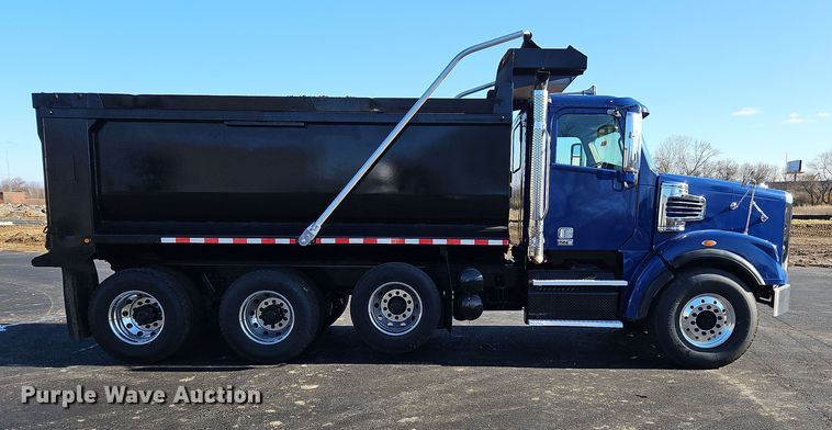 image for item NZ9115 2016 Freightliner Coronado 122SD  dump truck