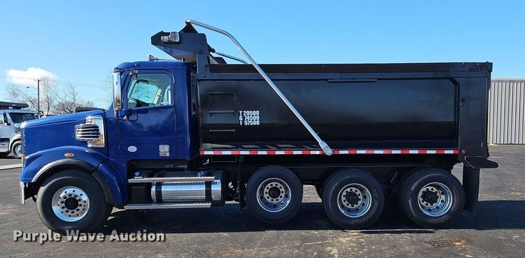 image for item NZ9115 2016 Freightliner Coronado 122SD  dump truck
