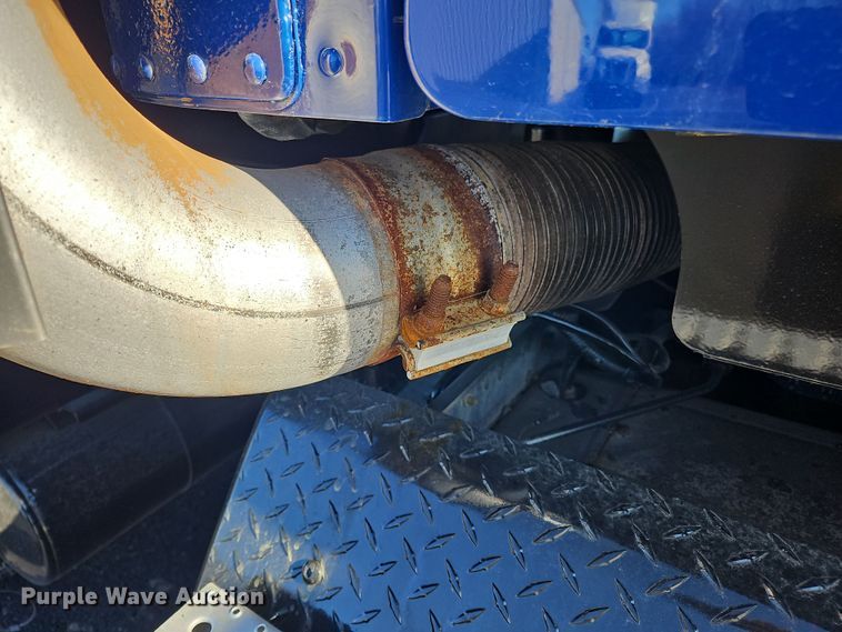 image for item NZ9115 2016 Freightliner Coronado 122SD  dump truck