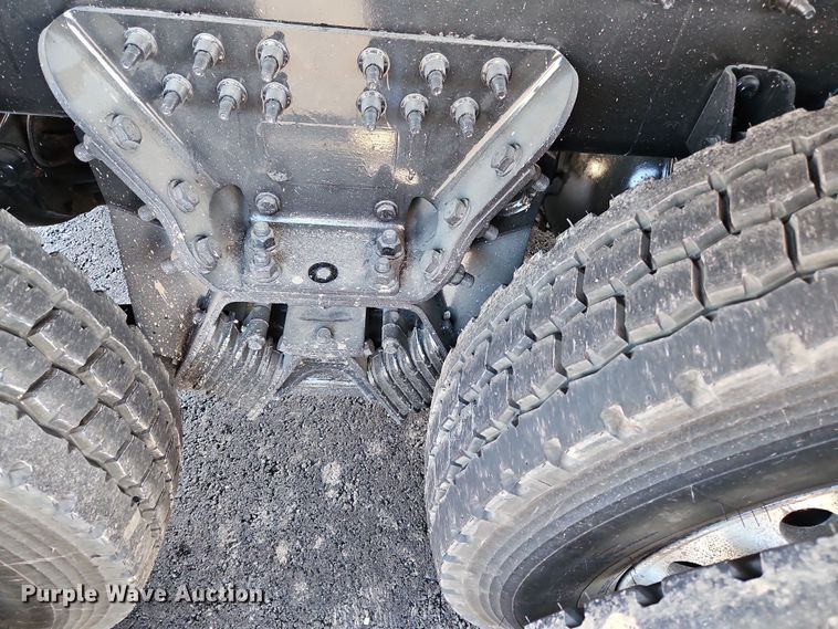 image for item NZ9115 2016 Freightliner Coronado 122SD  dump truck