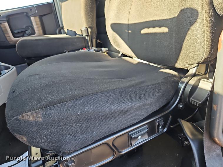 image for item NZ9115 2016 Freightliner Coronado 122SD  dump truck