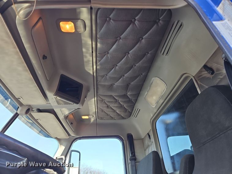 image for item NZ9115 2016 Freightliner Coronado 122SD  dump truck