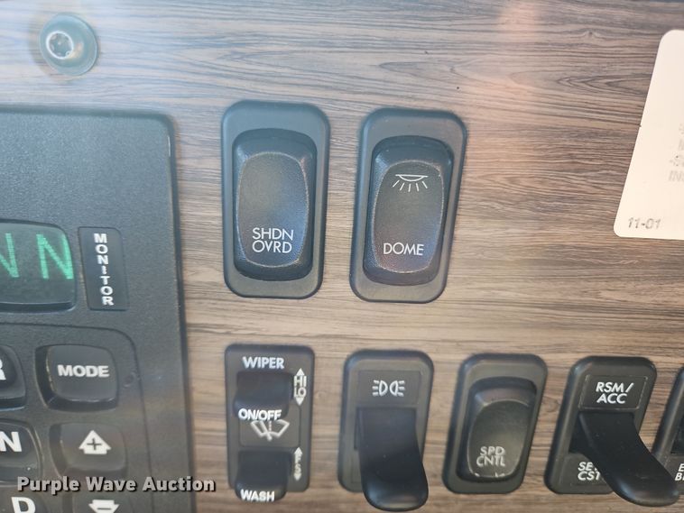 image for item NZ9115 2016 Freightliner Coronado 122SD  dump truck