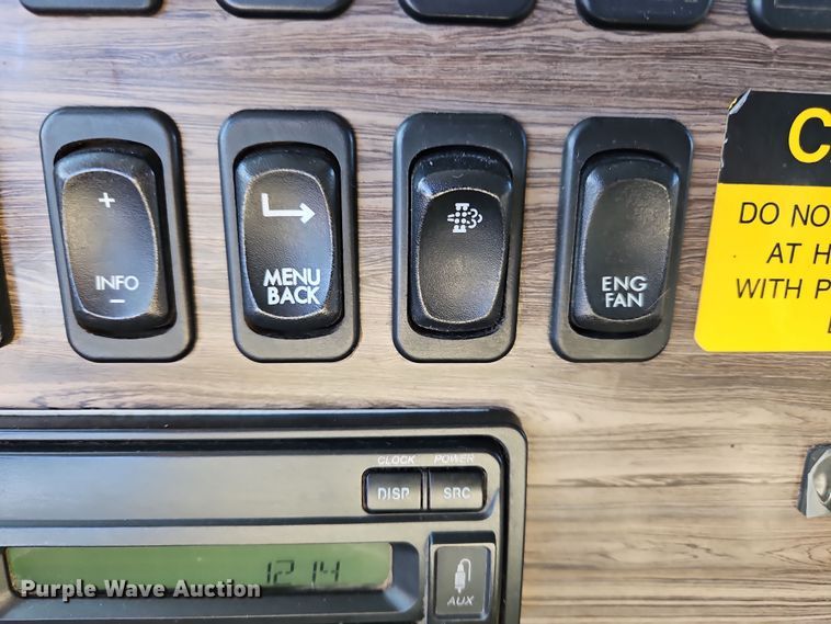 image for item NZ9115 2016 Freightliner Coronado 122SD  dump truck