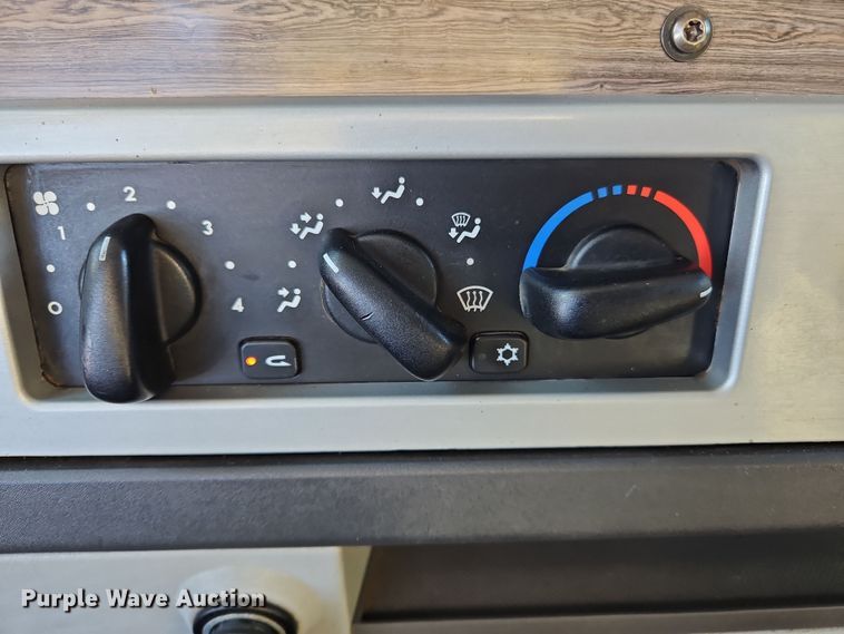 image for item NZ9115 2016 Freightliner Coronado 122SD  dump truck