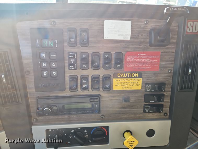 image for item NZ9115 2016 Freightliner Coronado 122SD  dump truck