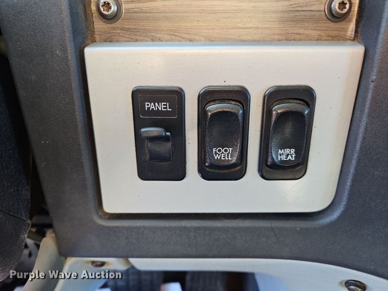 image for item NZ9115 2016 Freightliner Coronado 122SD  dump truck