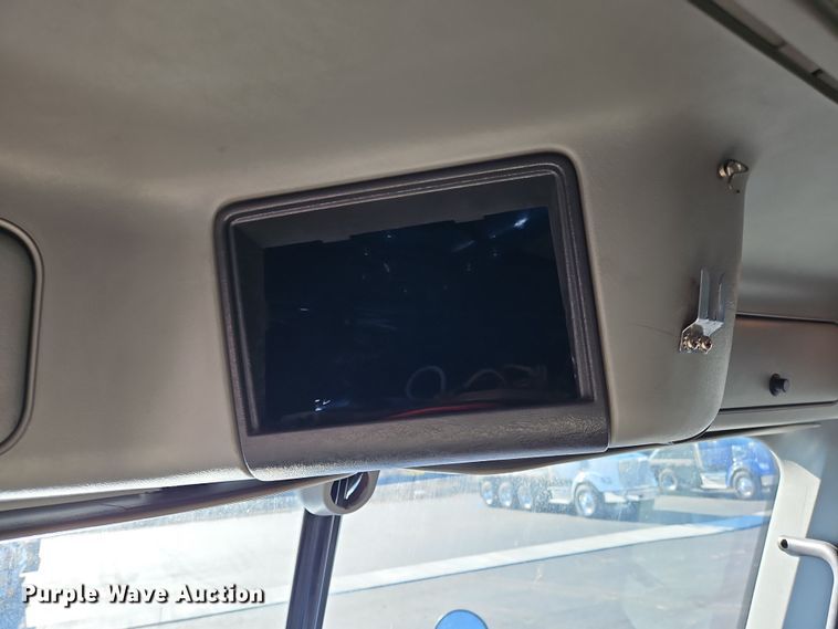 image for item NZ9115 2016 Freightliner Coronado 122SD  dump truck