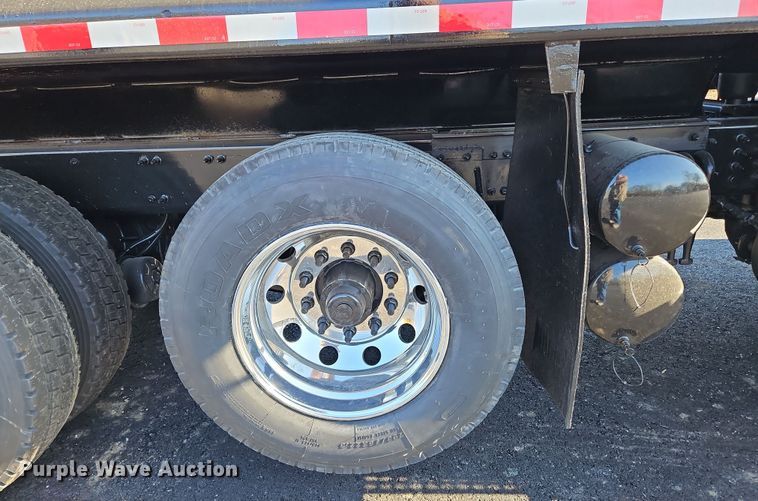 image for item NZ9115 2016 Freightliner Coronado 122SD  dump truck