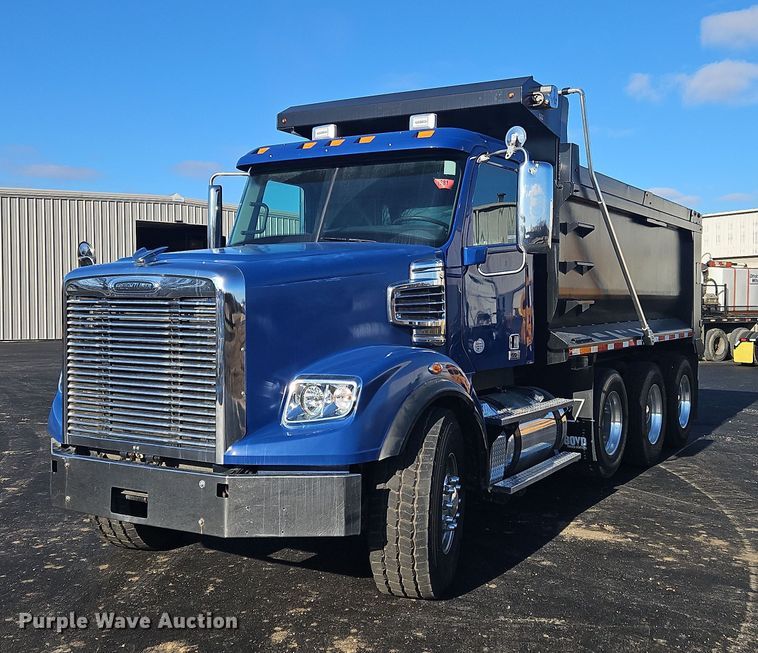 image for item NZ9116 2016 Freightliner Coronado 122SD  dump truck