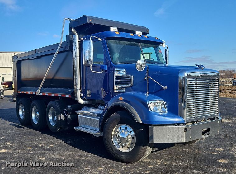 image for item NZ9116 2016 Freightliner Coronado 122SD  dump truck