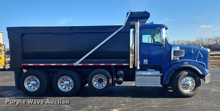image for item NZ9116 2016 Freightliner Coronado 122SD  dump truck