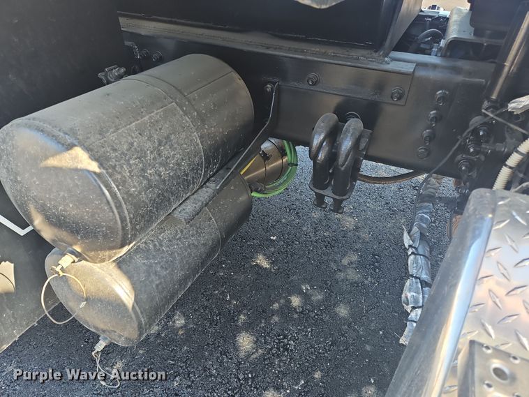 image for item NZ9116 2016 Freightliner Coronado 122SD  dump truck