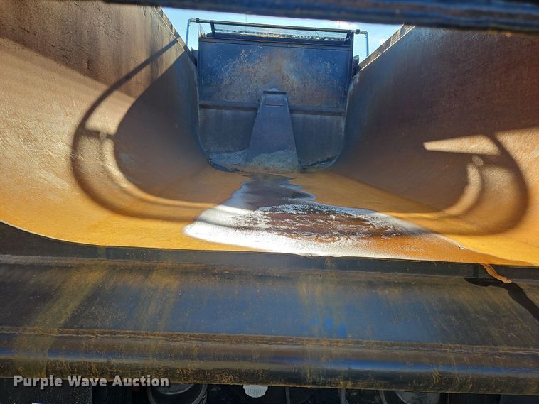 image for item NZ9116 2016 Freightliner Coronado 122SD  dump truck