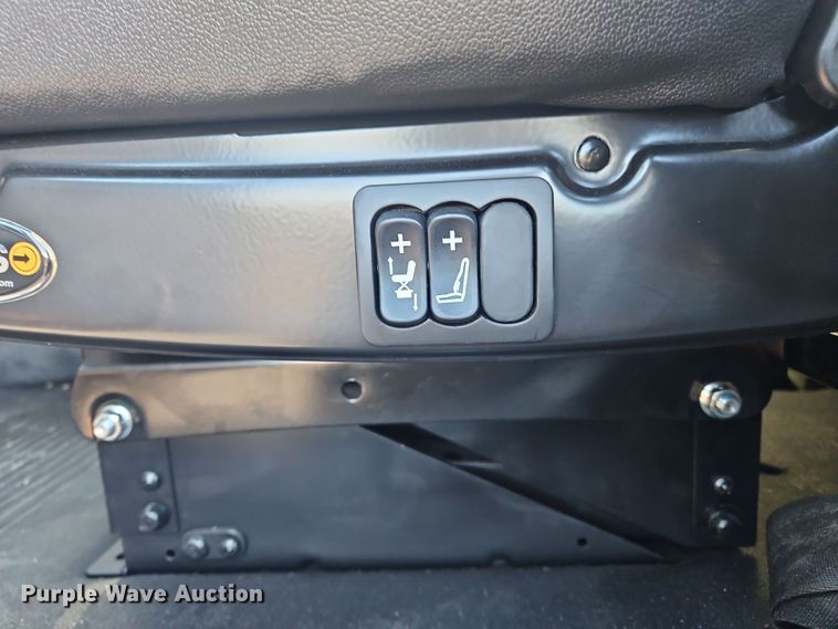 image for item NZ9116 2016 Freightliner Coronado 122SD  dump truck