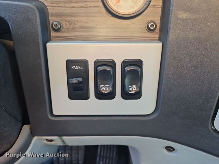 image for item NZ9116 2016 Freightliner Coronado 122SD  dump truck