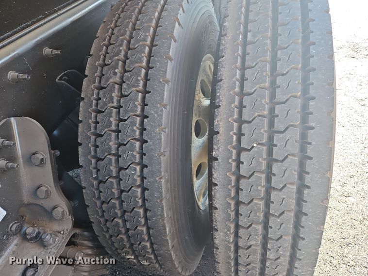 image for item NZ9116 2016 Freightliner Coronado 122SD  dump truck