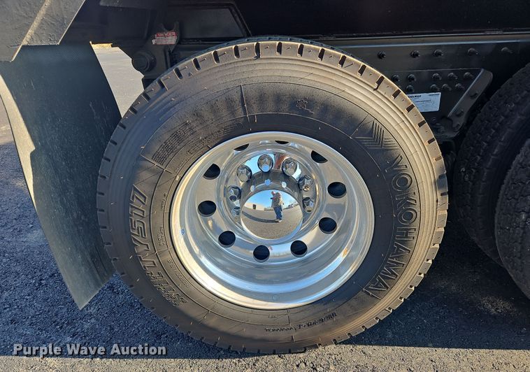 image for item NZ9116 2016 Freightliner Coronado 122SD  dump truck