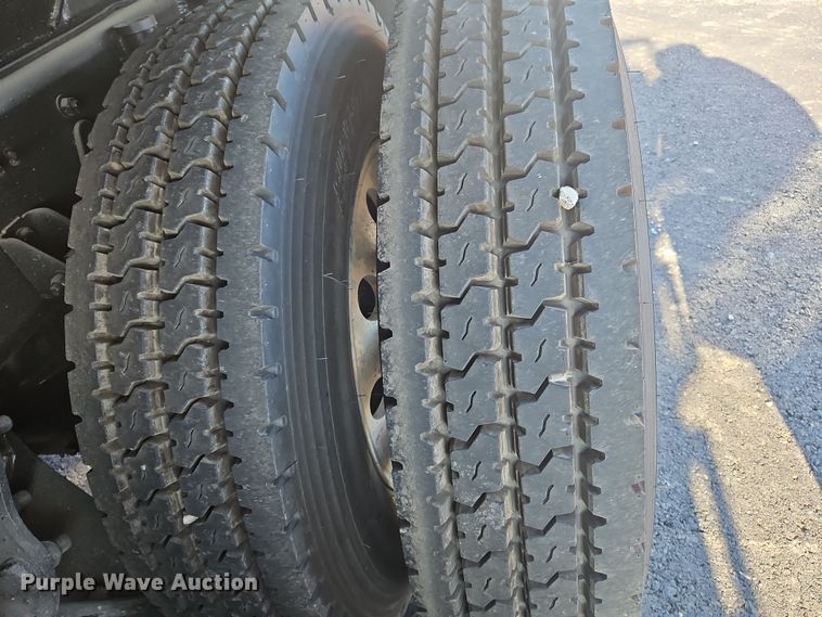 image for item NZ9116 2016 Freightliner Coronado 122SD  dump truck