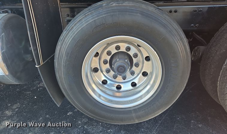 image for item NZ9116 2016 Freightliner Coronado 122SD  dump truck