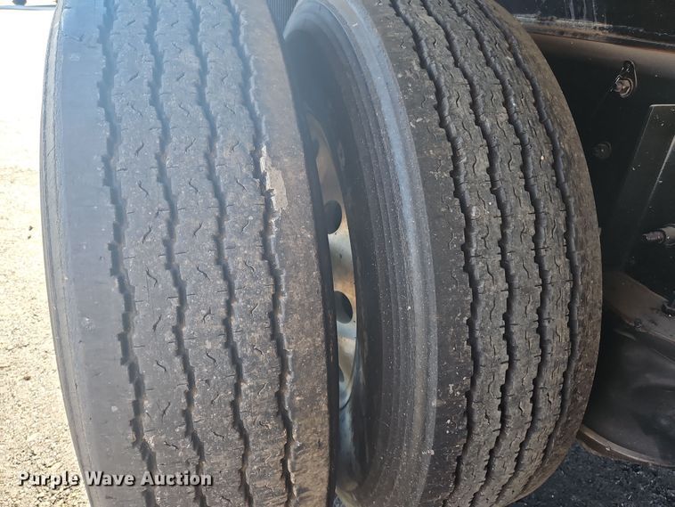 image for item NZ9116 2016 Freightliner Coronado 122SD  dump truck