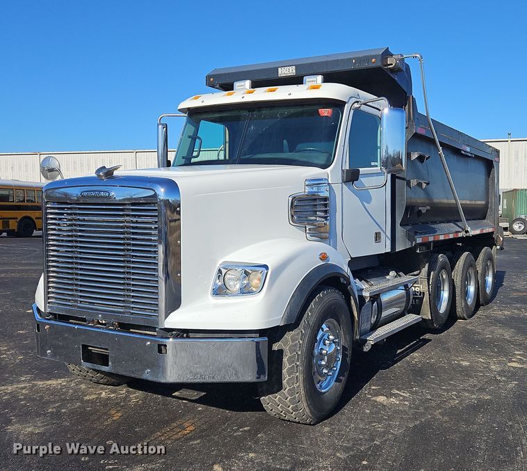 image for item NZ9117 2016 Freightliner Coronado 122SD  dump truck